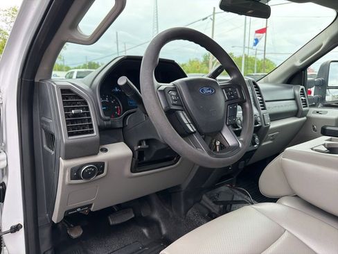 Used 2021 Ford F250 XL w/ Power Equipment Group RWD image 11