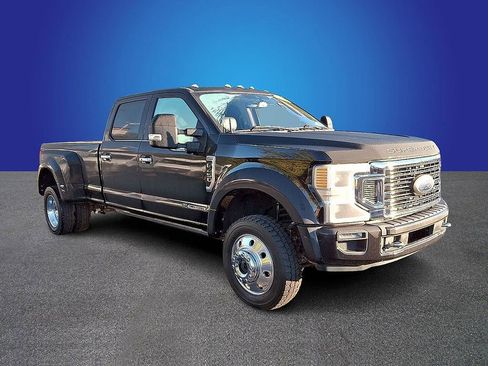 Used 2022 Ford F450 Limited w/ FX4 Off-Road Package image 3