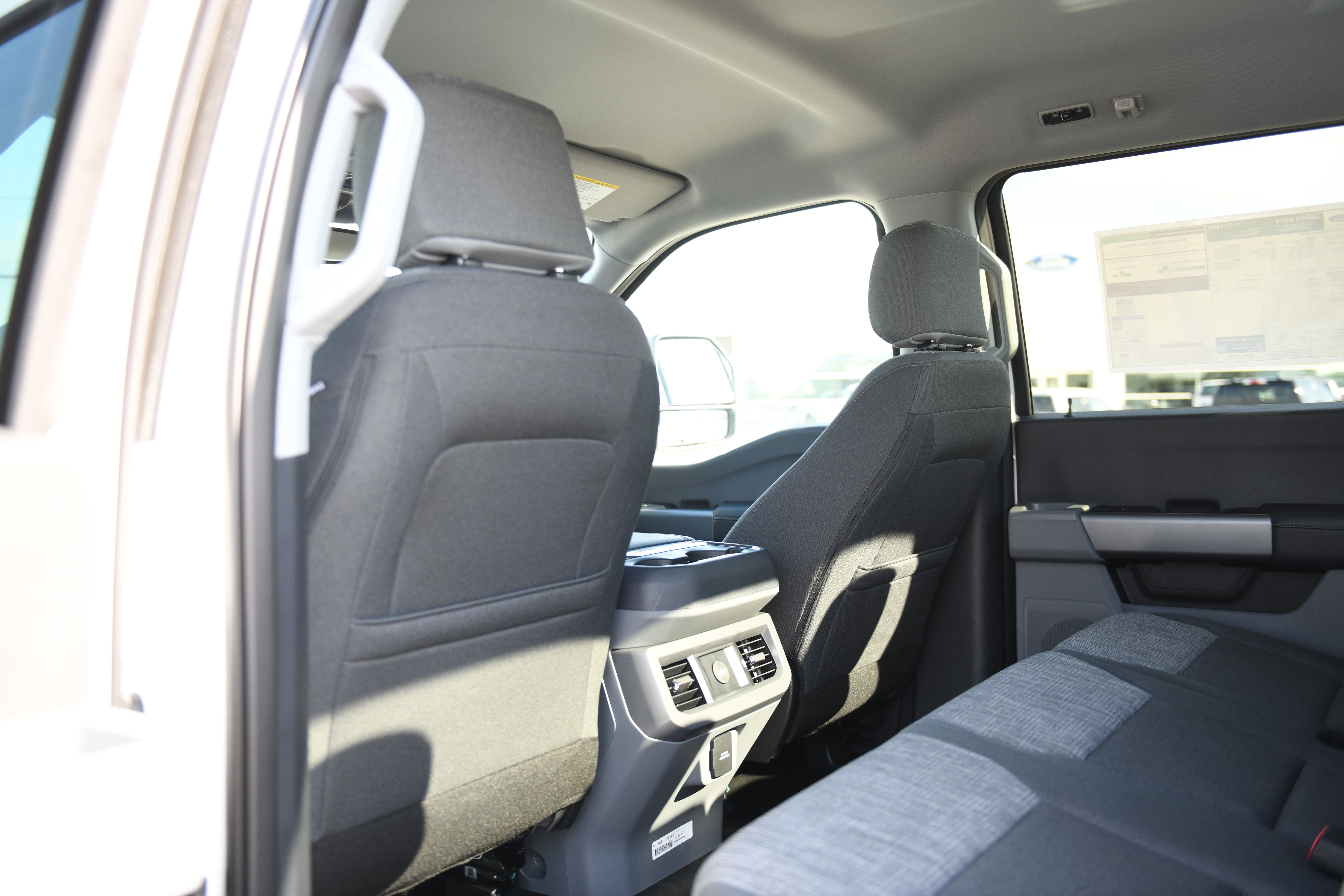 New 2027 Ford F250 XLT w/ F-250 >10K GVWR Package AWD/4WD image 14