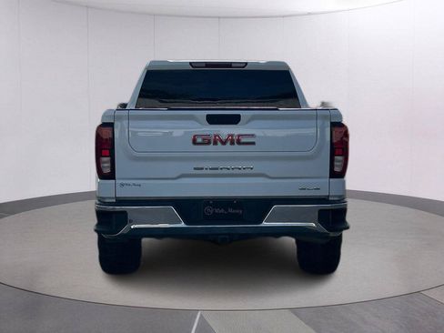 Used 2023 GMC Sierra 1500 SLE AWD/4WD image 4