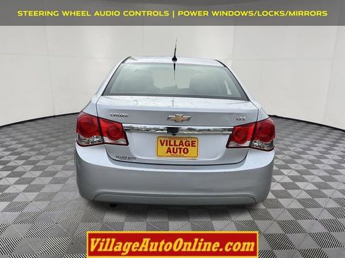 Used 2013 Chevrolet Cruze LTZ image 3