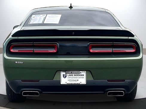 Certified 2022 Dodge Challenger R/T w/ Plus Package image 8