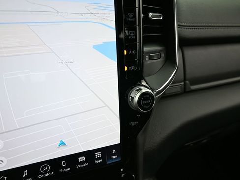 Used 2025 RAM 1500 Laramie image 23