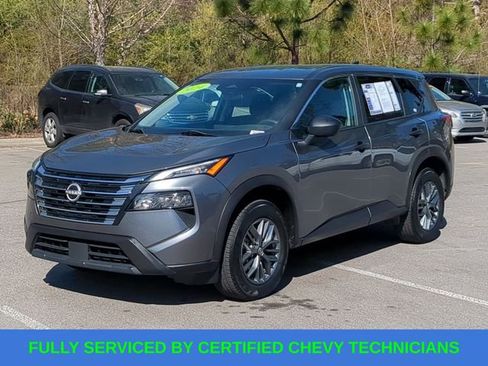 Used 2024 Nissan Rogue S image 9