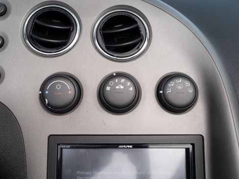 Used 2007 Pontiac Solstice GXP w/ Premium Package RWD image 21