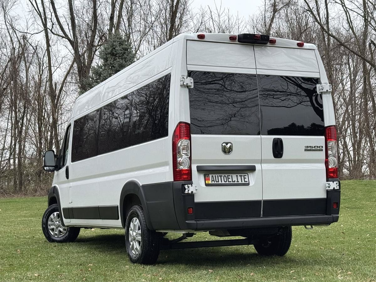 Used 2024 RAM ProMaster 3500 FWD image 2