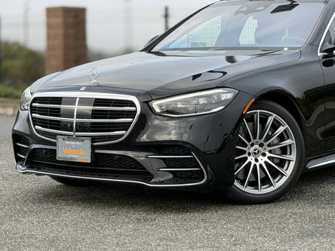 Certified 2025 Mercedes-Benz S 580 4MATIC Sedan image 3