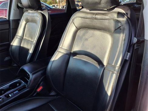 Certified 2022 Lincoln Corsair AWD w/ Equipment Group 101A image 6