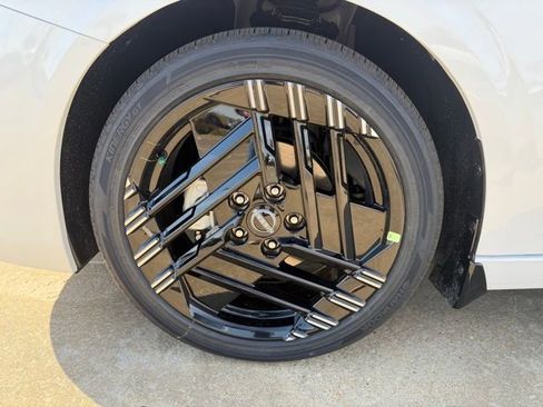 New 2026 Nissan Sentra SR w/ Floor Mat Package image 10