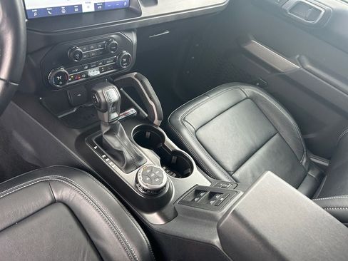 Used 2021 Ford Bronco First Edition AWD/4WD image 25