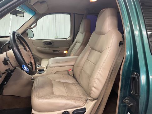 Used 1999 Ford F150 XLT image 11
