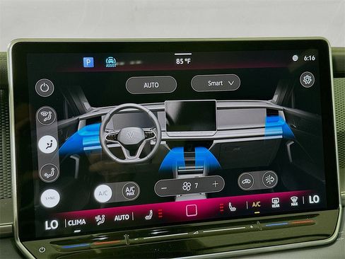 New 2025 Volkswagen Tiguan SE image 14