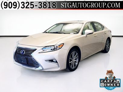 Used 2017 Lexus ES 300h