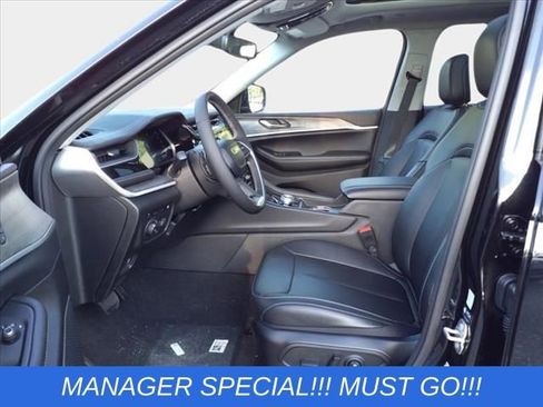 New 2024 Jeep Grand Cherokee Limited 4xe image 9