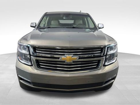 Used 2017 Chevrolet Suburban Premier image 9