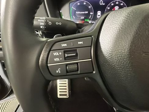 Used 2025 Honda Accord Sport image 15