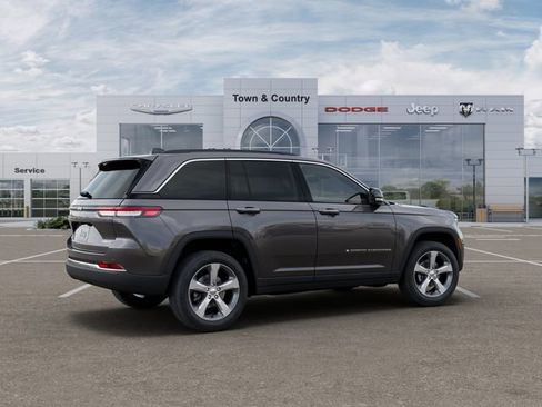 New 2025 Jeep Grand Cherokee Limited image 4