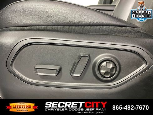Used 2023 Jeep Grand Cherokee Altitude AWD/4WD image 11