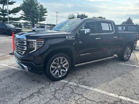 Used 2023 GMC Sierra 1500 Denali w/ Denali Reserve Package AWD/4WD image 14
