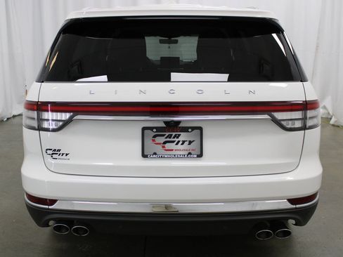 Used 2020 Lincoln Aviator Reserve w/ Equipment Group 201A image 7
