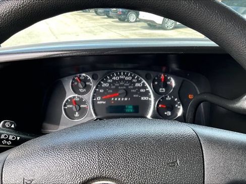 Used 2012 GMC Savana 2500 RWD image 10