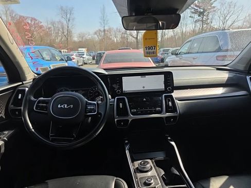 Used 2022 Kia Sorento EX image 7