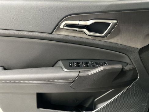 New 2026 Kia Sportage X-Line w/ X-Line Premium Package AWD/4WD image 16