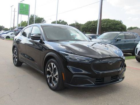 Used 2025 Ford Mustang Mach-E Select w/ Comfort Package Lite image 7