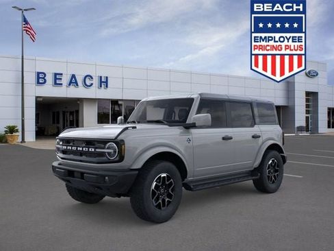 New 2026 Ford Bronco Outer Banks AWD/4WD image 1