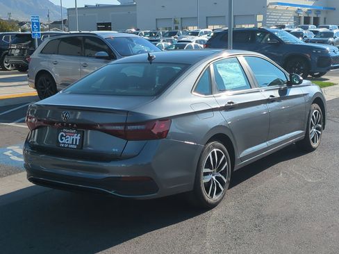 New 2025 Volkswagen Jetta SE image 3