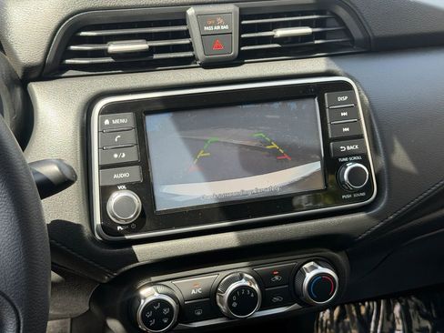 Used 2020 Nissan Versa S FWD image 9