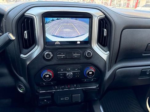 Used 2021 Chevrolet Silverado 2500 LT w/ Convenience Package AWD/4WD image 16