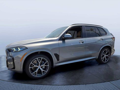 New 2026 BMW X5 sDrive40i w/ M Sport Package RWD image 2