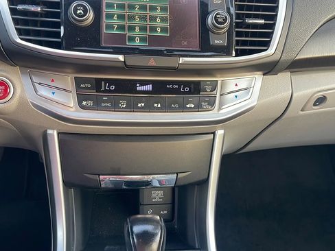 Used 2015 Honda Accord EX-L image 21