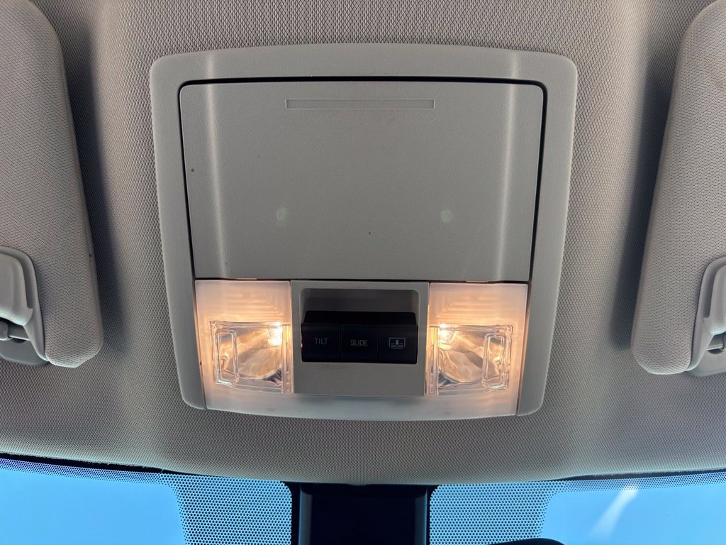 Used 2019 Ford Explorer Limited w/ Limited Luxury Package FWD image 40
