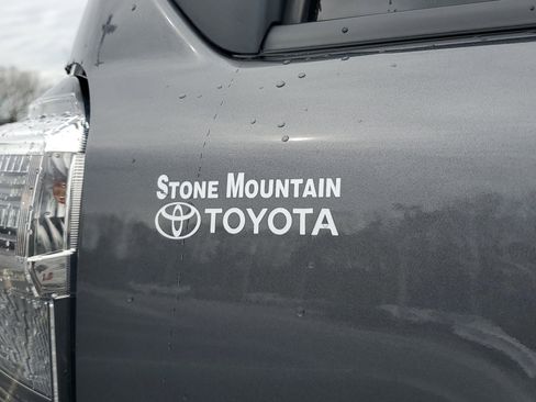 Used 2016 Toyota 4Runner Limited image 8