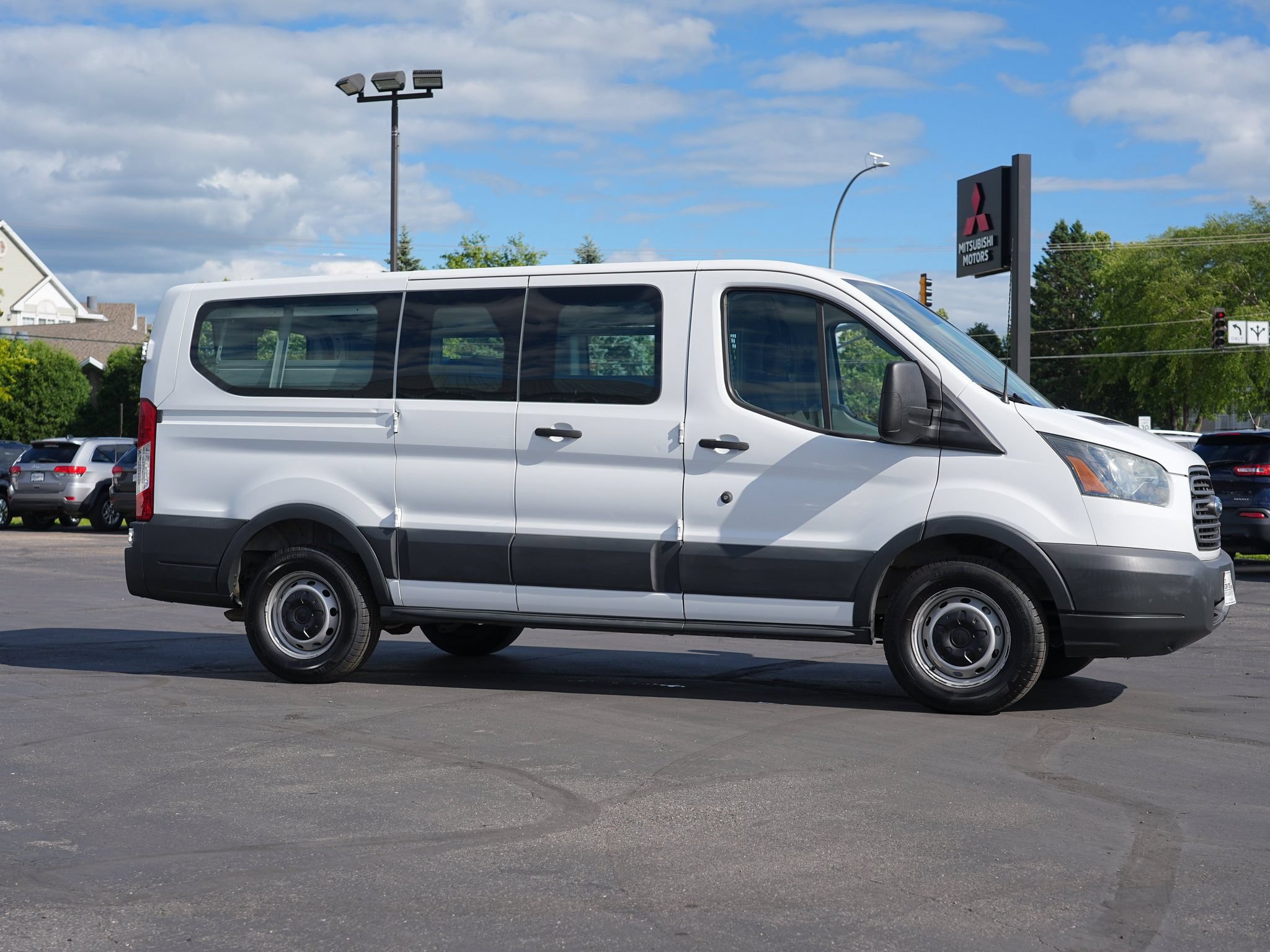 Used 2016 Ford Transit 150 130 Low Roof RWD image 2