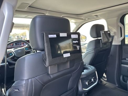 New 2026 Ford Expedition Max Platinum w/ Driver's Package image 21