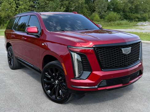Used 2026 Cadillac Escalade Platinum Sport w/ LPO, ONYX Package AWD/4WD image 1