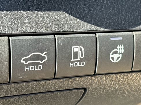 Used 2023 Toyota Camry SE w/ Cold Weather Package AWD/4WD image 20