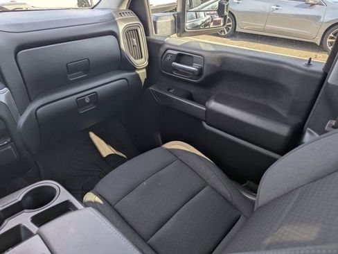 Used 2024 Chevrolet Silverado 2500 Custom w/ Custom Value Package image 16