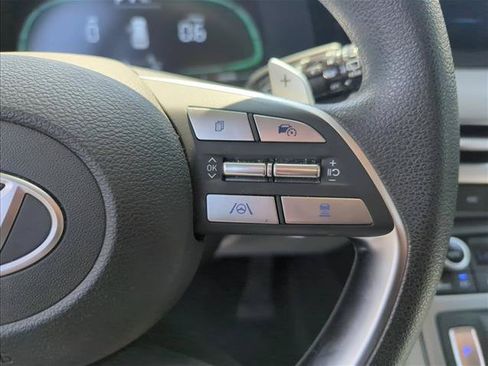 Used 2025 Hyundai Palisade SE FWD image 15