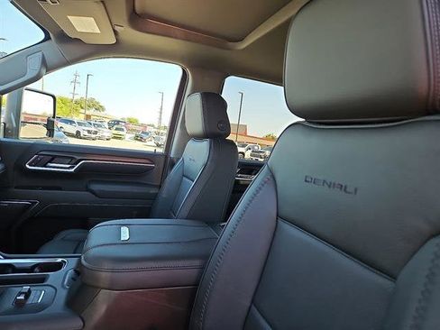 New 2026 GMC Sierra 3500 Denali w/ Denali Reserve Package image 12