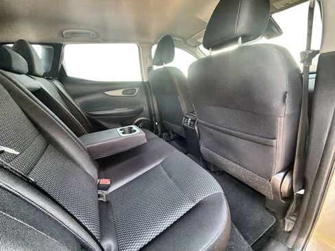 Used 2020 Nissan Rogue Sport S w/ Appearance Package FWD image 28