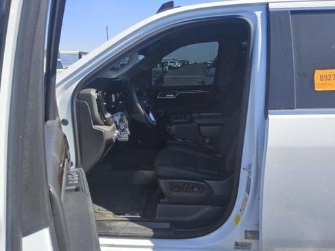 Used 2025 GMC Sierra 2500 SLE w/ Preferred Package AWD/4WD image 6
