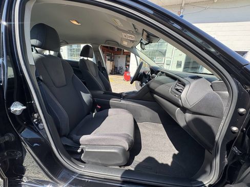 Used 2022 Honda Insight EX image 32