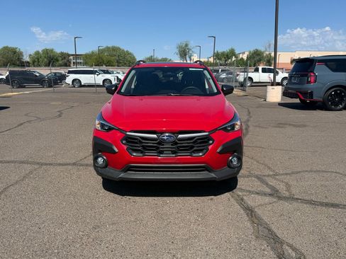 Used 2025 Subaru Crosstrek 2.0i Premium AWD/4WD image 2
