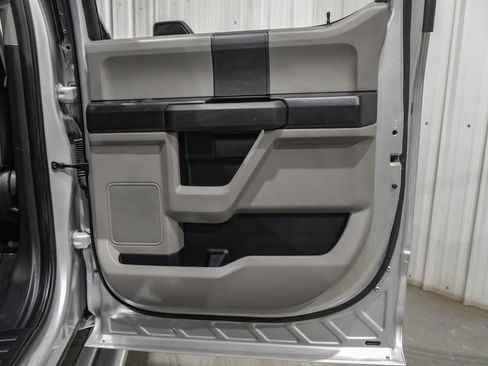 Used 2019 Ford F250 XL w/ STX Appearance Package AWD/4WD image 45