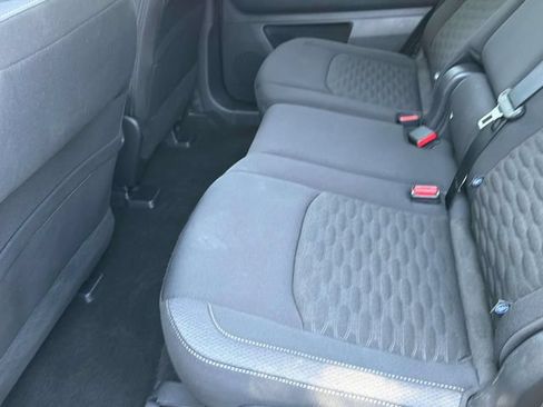 Certified 2025 Nissan Pathfinder SV FWD image 29