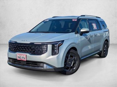 Used 2025 Kia Carnival SX